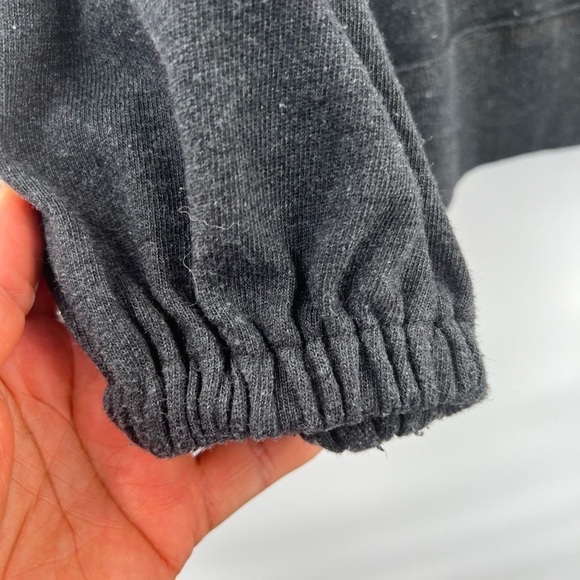 Converse grey pullover shirt size XL - Picture 4 of 9